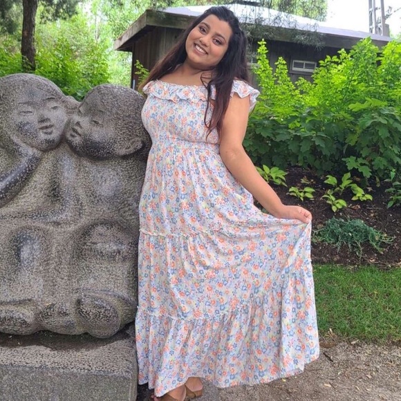 Meet your Posher, Sharna - Picture 1 of 2